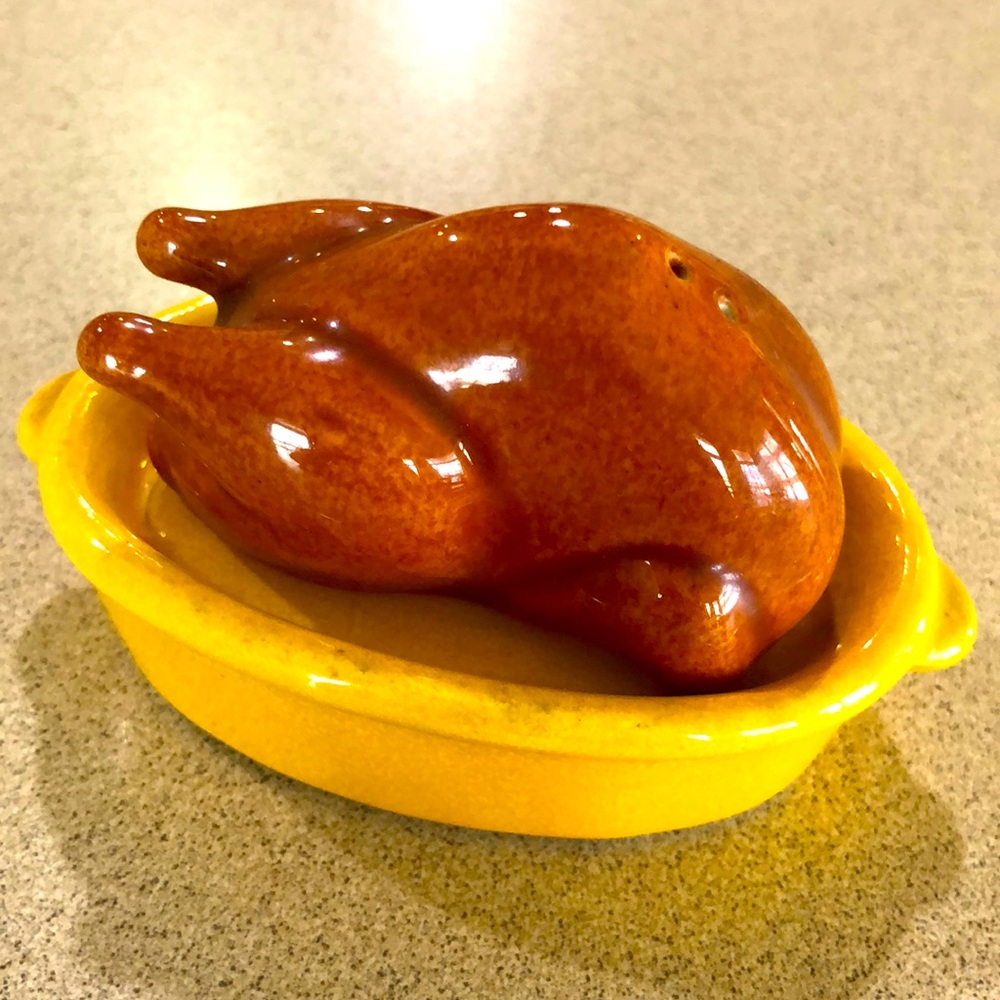 3/$20 Vintage turkey and roaster salt and pepper shakers